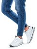 Białe sportowe buty z metalicznymi elementami - Obuwie