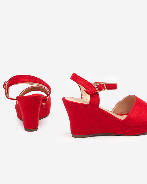 Czerwone damskie sandały na koturnie Nalem- Obuwie