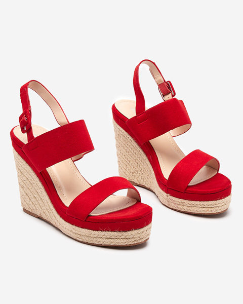 Czerwone damskie sandały na koturnie Netika - Obuwie