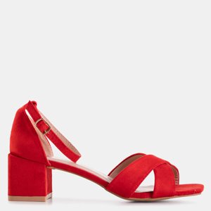 Czerwone damskie sandały na niskim kwadratowym słupku Cefernia - Obuwie