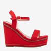 Czerwone sandały na koturnie Demetera - Obuwie