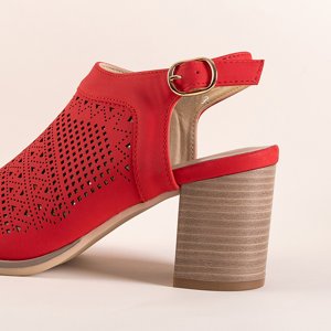 Damskie czerwone sandały ażurowe na słupku Elvey - Obuwie