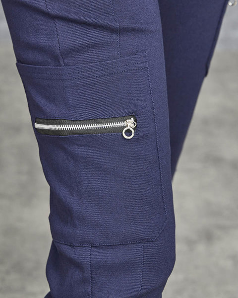 Granatowe damskie spodnie typu bojówki- Odzież