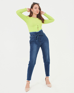 Granatowe damskie spodnie w stylu mom jeans - Odzież