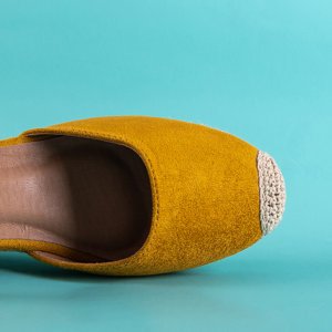 Musztardowe sandały na koturnie Eupatoria - Sandały