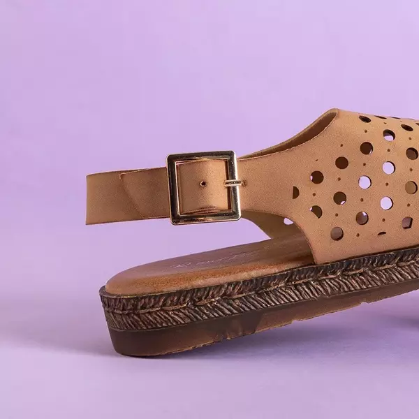 OUTLET Beżowe damskie ażurowe sandały Lionetta - Obuwie