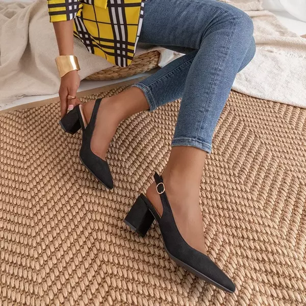 OUTLET Czarne damskie sandały na słupku Siofra - Obuwie