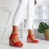 OUTLET Czerwone sandały na koturnie Porcissa - Obuwie