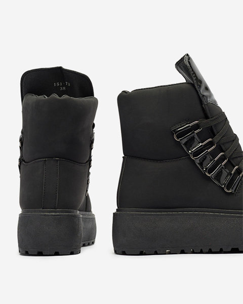 Чорні жіночі чоботи на платформі Menis - Взуття