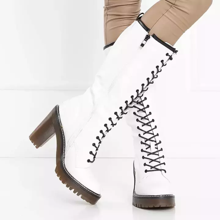 OUTLET Білі жіночі чоботи на Єлисеїв пост - Взуття