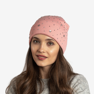 Рожева жіноча шапка з оздобленням