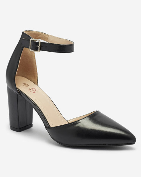 Жіночі туфлі-човники на шпильці чорного кольору - Взуття